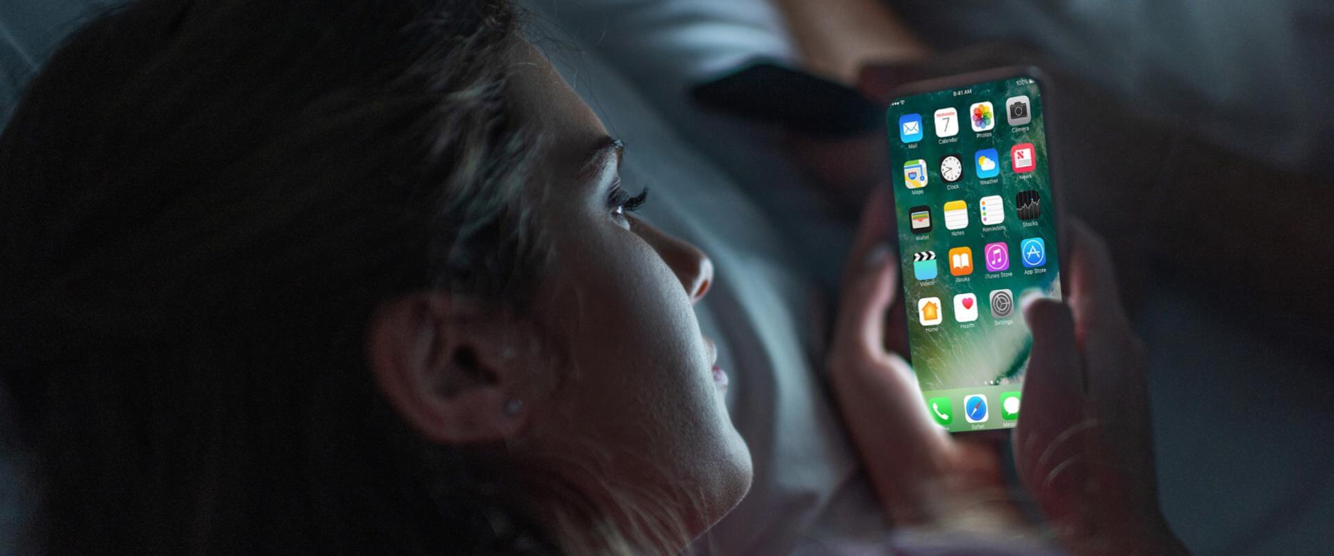 Nem kell aksit hordani a másik zsebünkben, ha az iPhone Foldra szavazunk