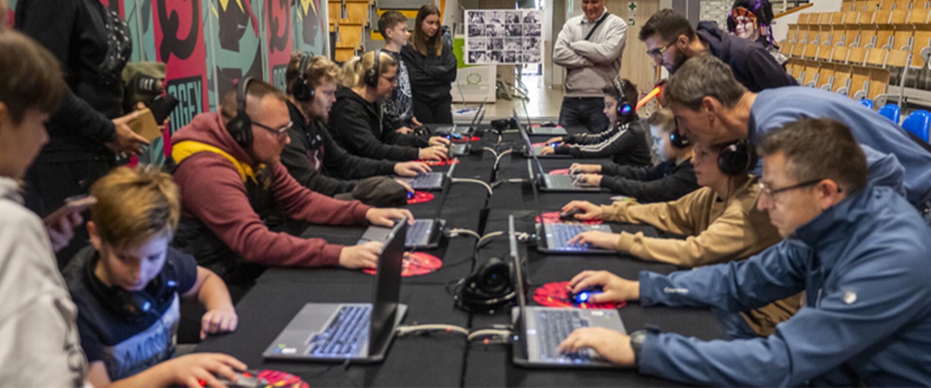 Visszatér Magyarország legnagyobb videójátékos rendezvénysorozata, az OGEX