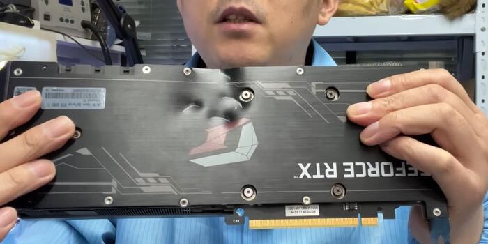 Gaming - Barátnője bezúzta az RTX videókártyáját, de egy bátor technikus megmentette a VGA-t