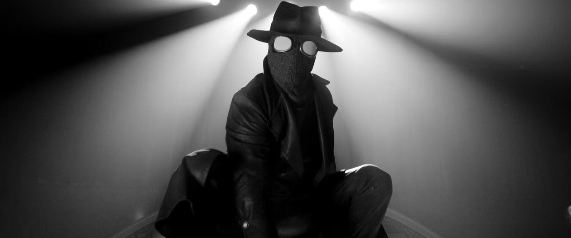 Cigi és noir: az új képek alapján is dögösnek tűnik a Spider-Noir