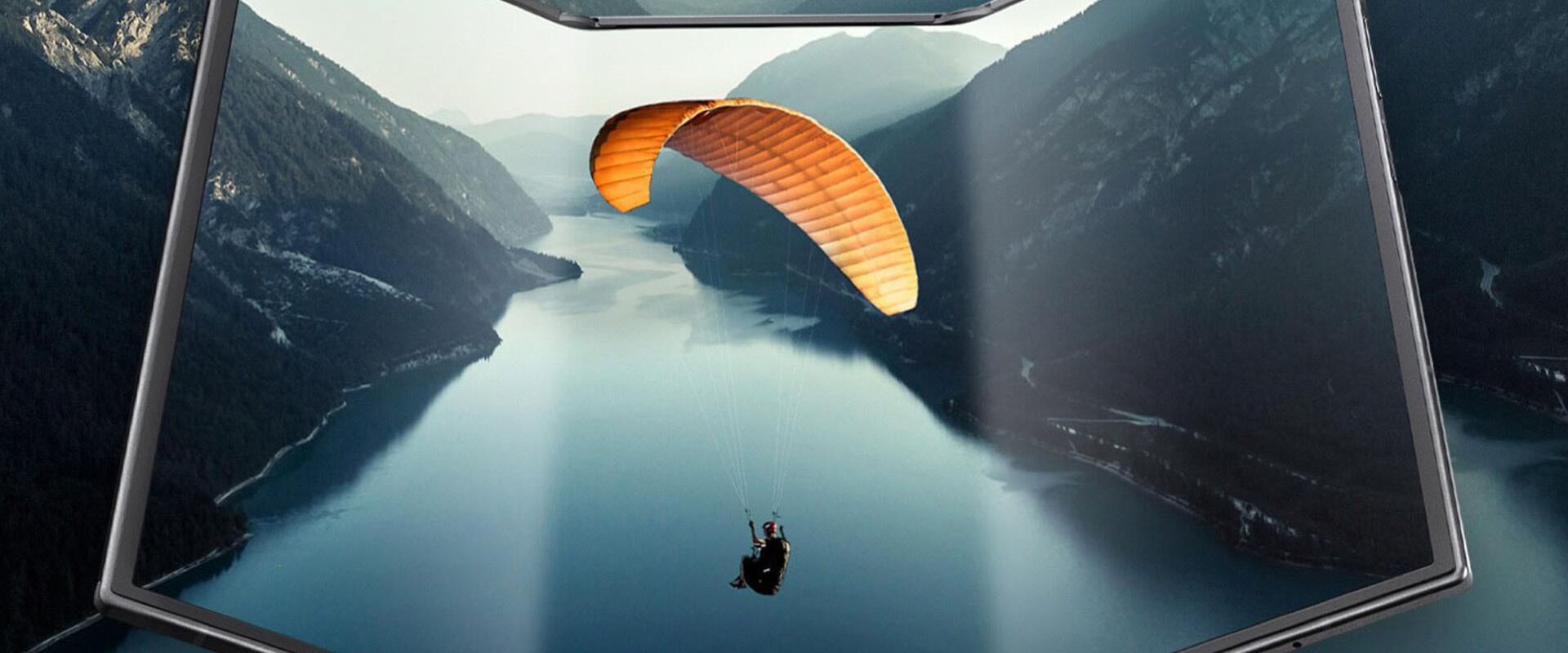 Új szintre lép a hajtogatható mobilok piaca idén?