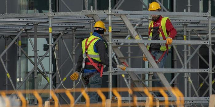 Üzlet - Homlokzati állványok: a modern építkezések alapjai