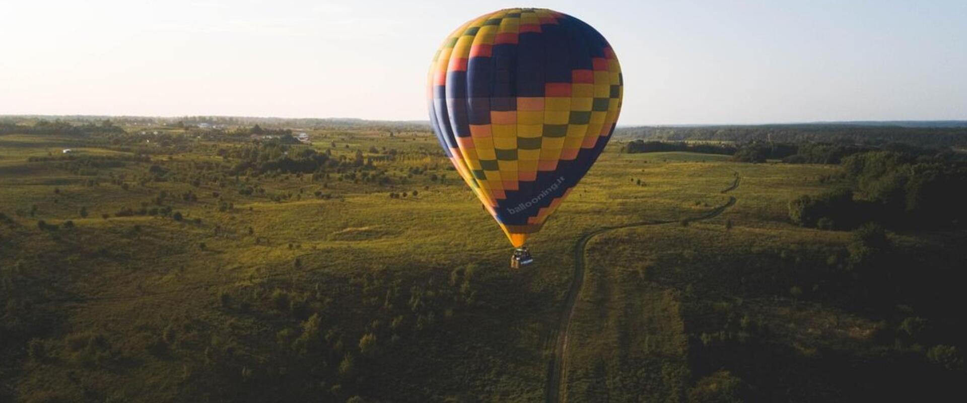 Az ég felé emelkedni: A hőlégballonozás élménye