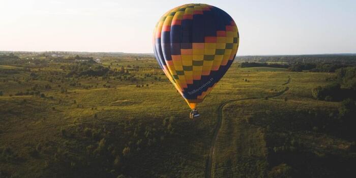 Üzlet - Az ég felé emelkedni: A hőlégballonozás élménye