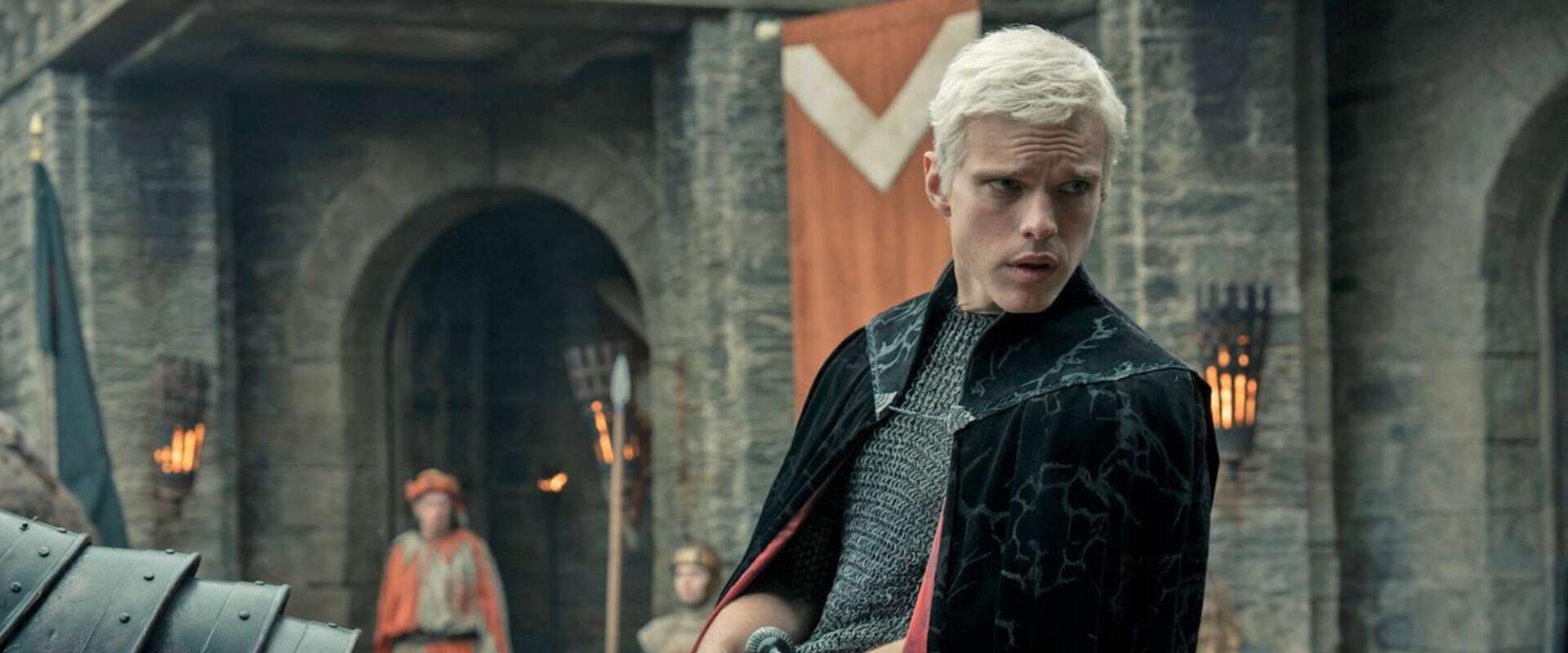 Ha ez így megy tovább, A Hét Királyság lovagja hamarosan beéri a Trónok harca legjobb epizódjait