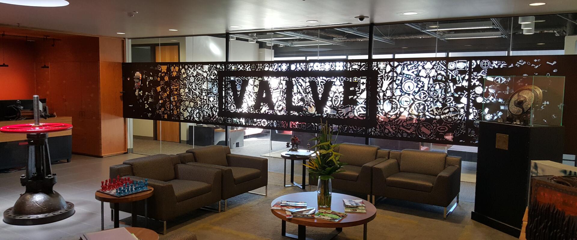 Új konzolháború jöhet a Steam és a PlayStation között