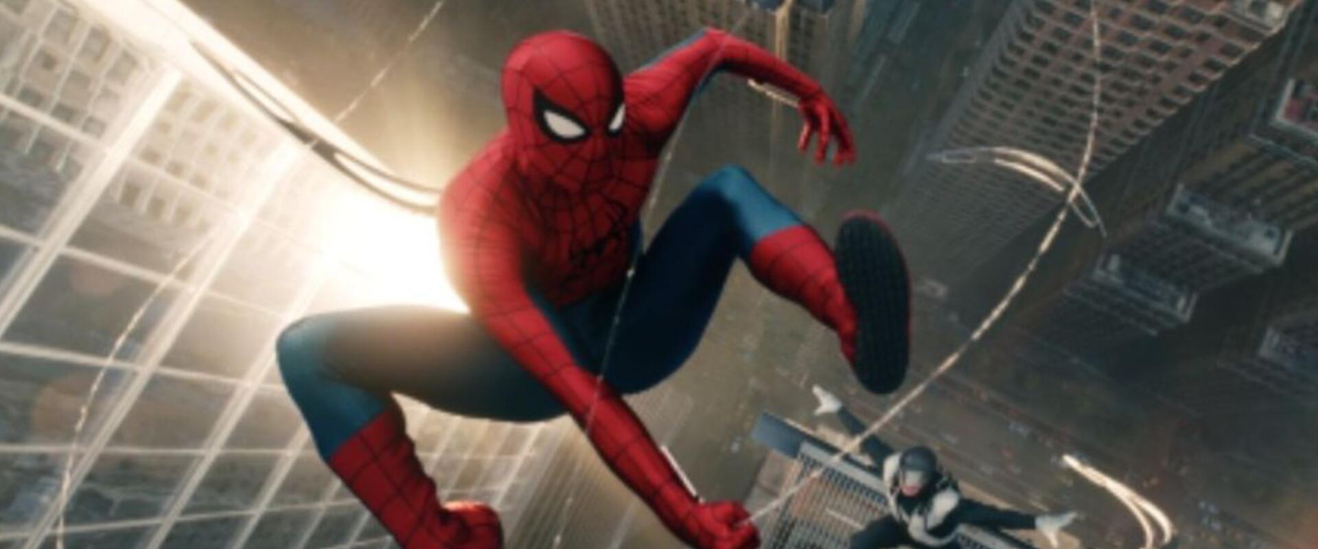 Miért tűnik teljesen másnak Peter Parker a legújabb Pókember-filmben?