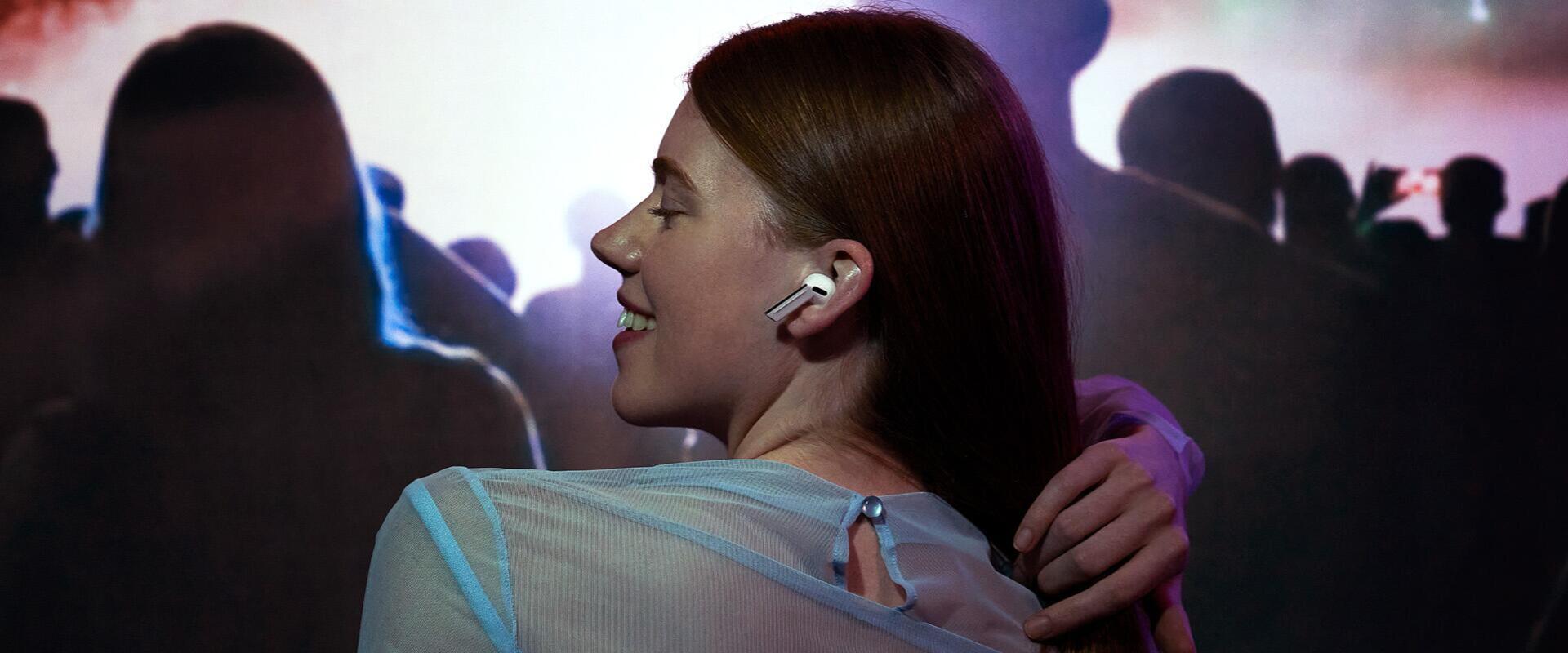 A Samsung fülhallgatókkal küzdene az utazási betegség ellen