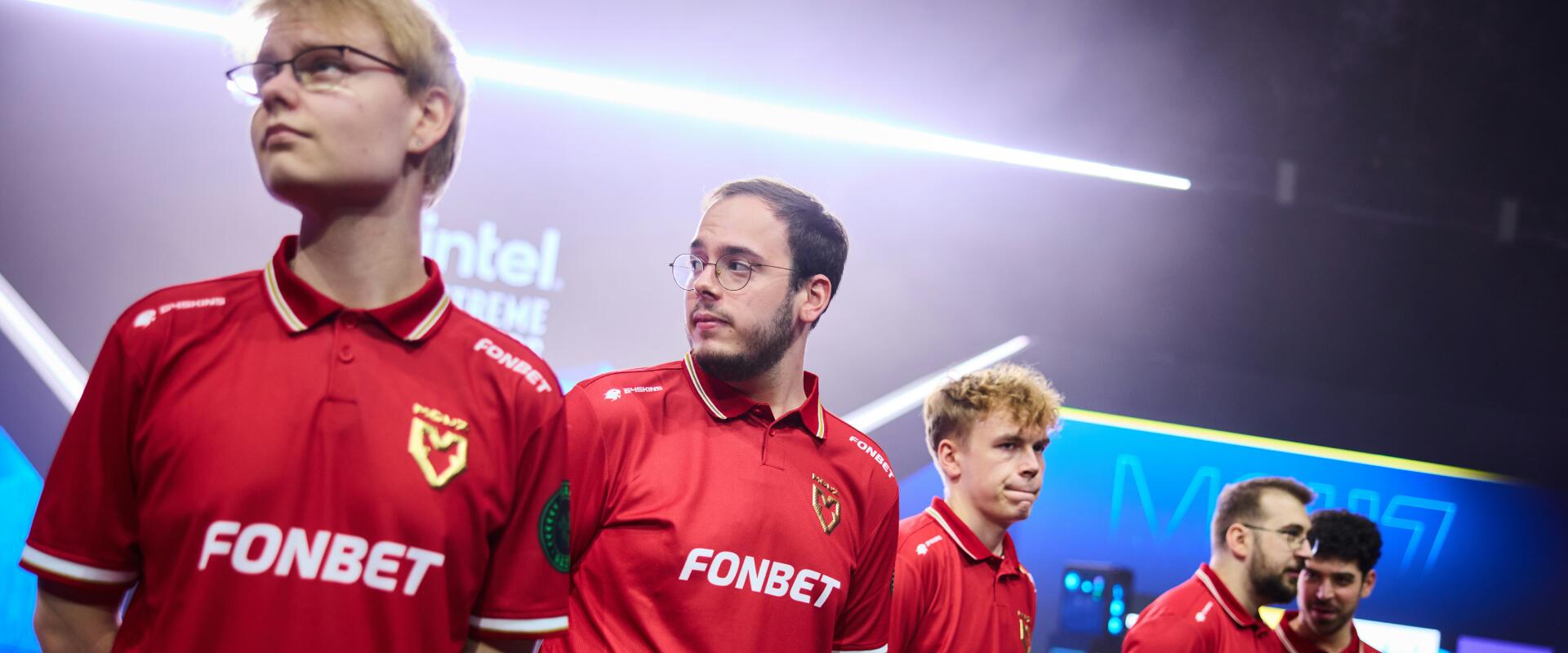 Végre elhatározta magát a MOUZ, két játékosukat is lecserélték