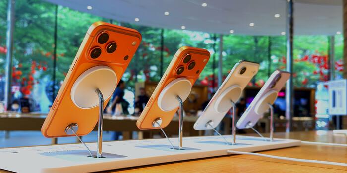 Gaming - A kozmikus narancs után is van élet az Apple-nél, mutatjuk az idei iPhone színeket