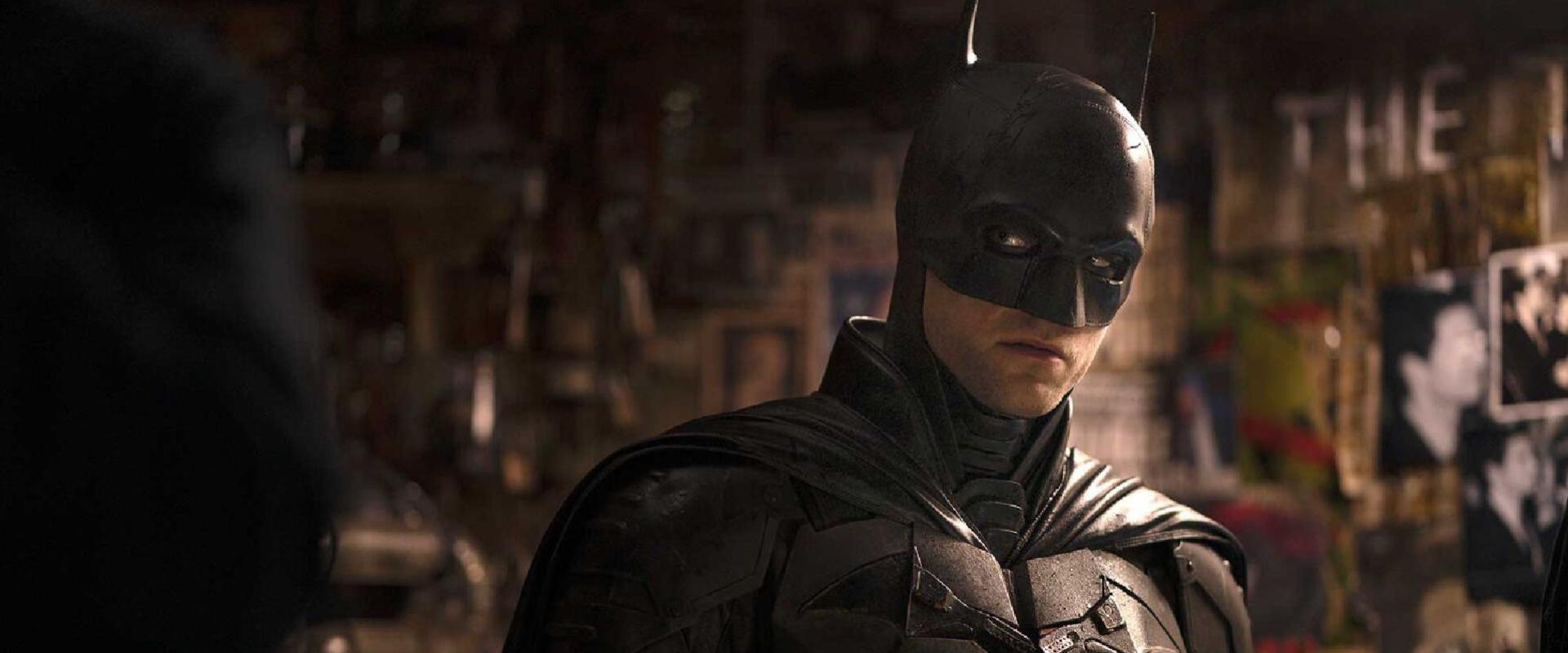 Havas tájon dübörög a Batmobil a Batman 2. első hivatalos képein