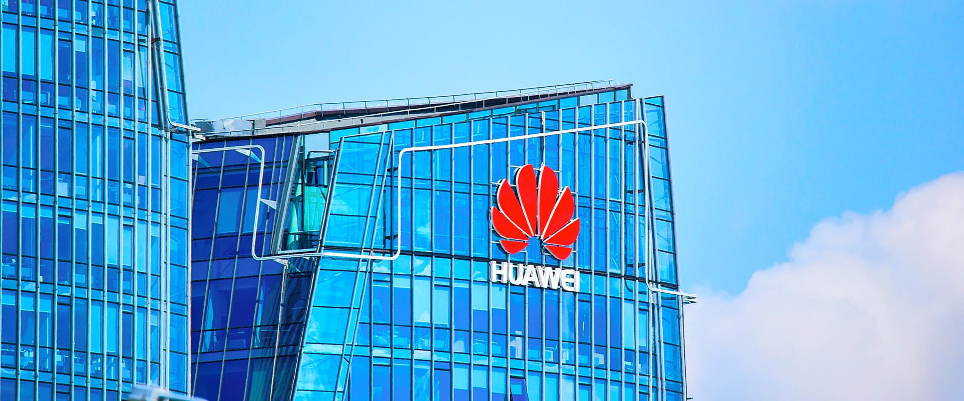 A Huawei hozhatja el a 10 ezer mAh-s akkumulátorokat a mainstreambe?