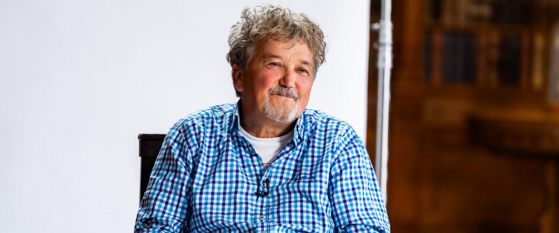 Meghalt Scherer Péter