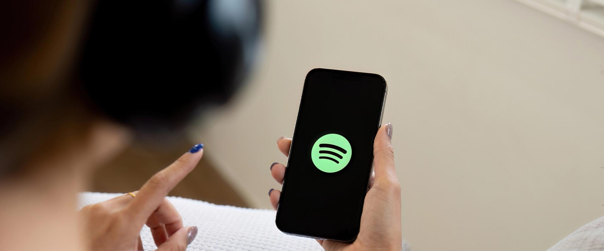 Már meg sem kell várnod a kedvenc podcasted új részét, az AI legenerálja bármikor
