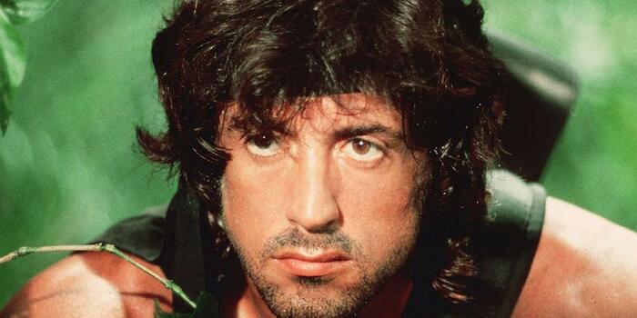 Film és Sorozat - Kiderült, mikor robban be a mozikba a fiatal John Rambo