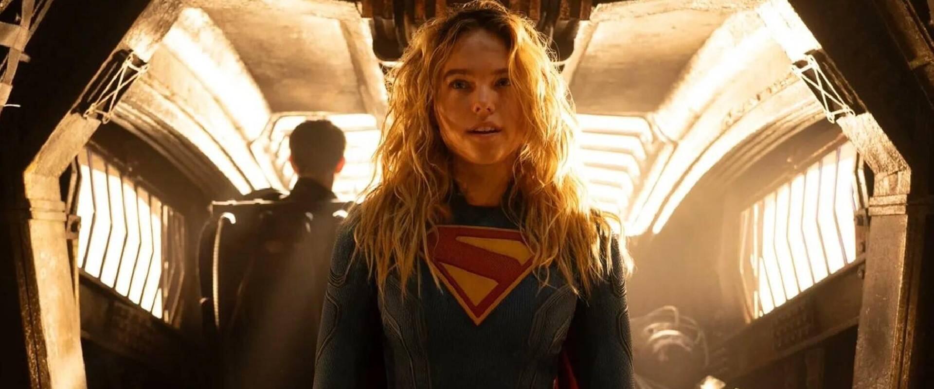 Részeges, dühös és veszélyes: megérkezett az új Supergirl