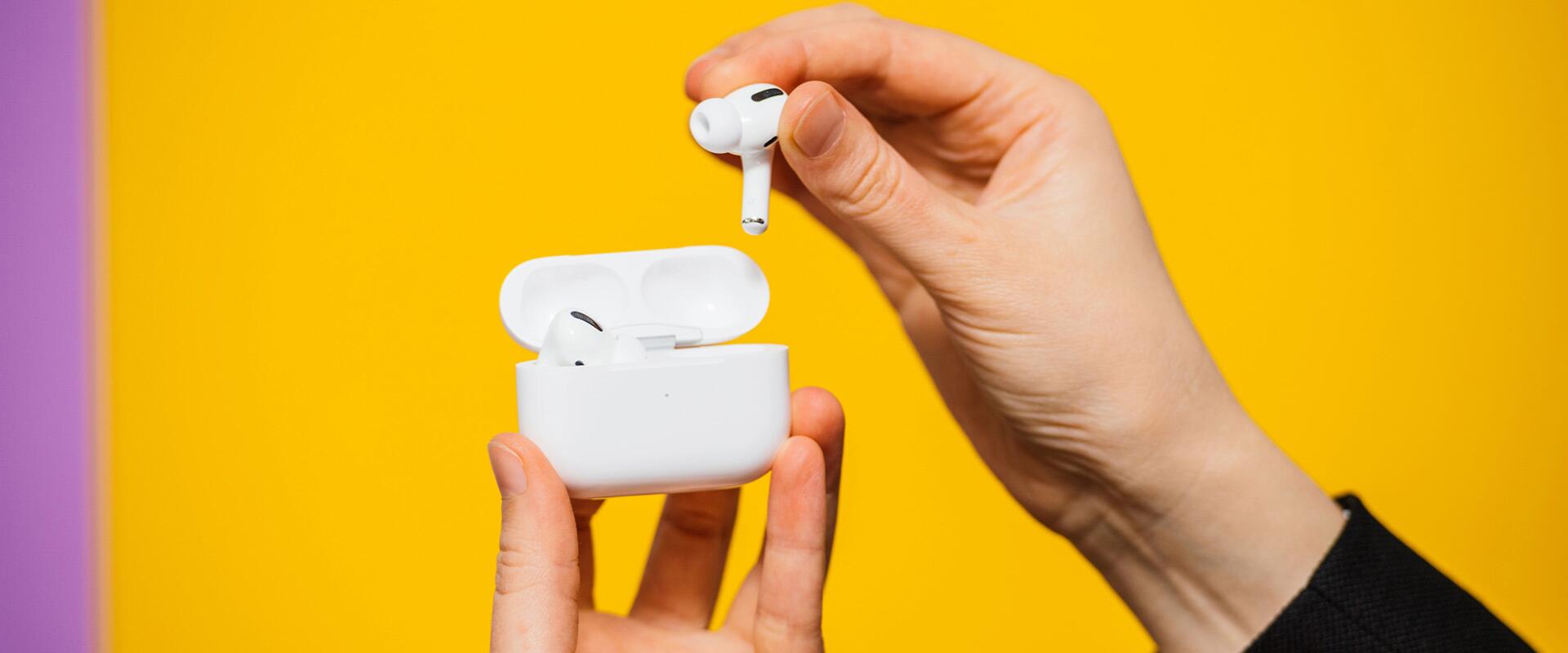 Rájött az Apple, hogy nem szeretnénk kamerákat tenni a fülünkbe