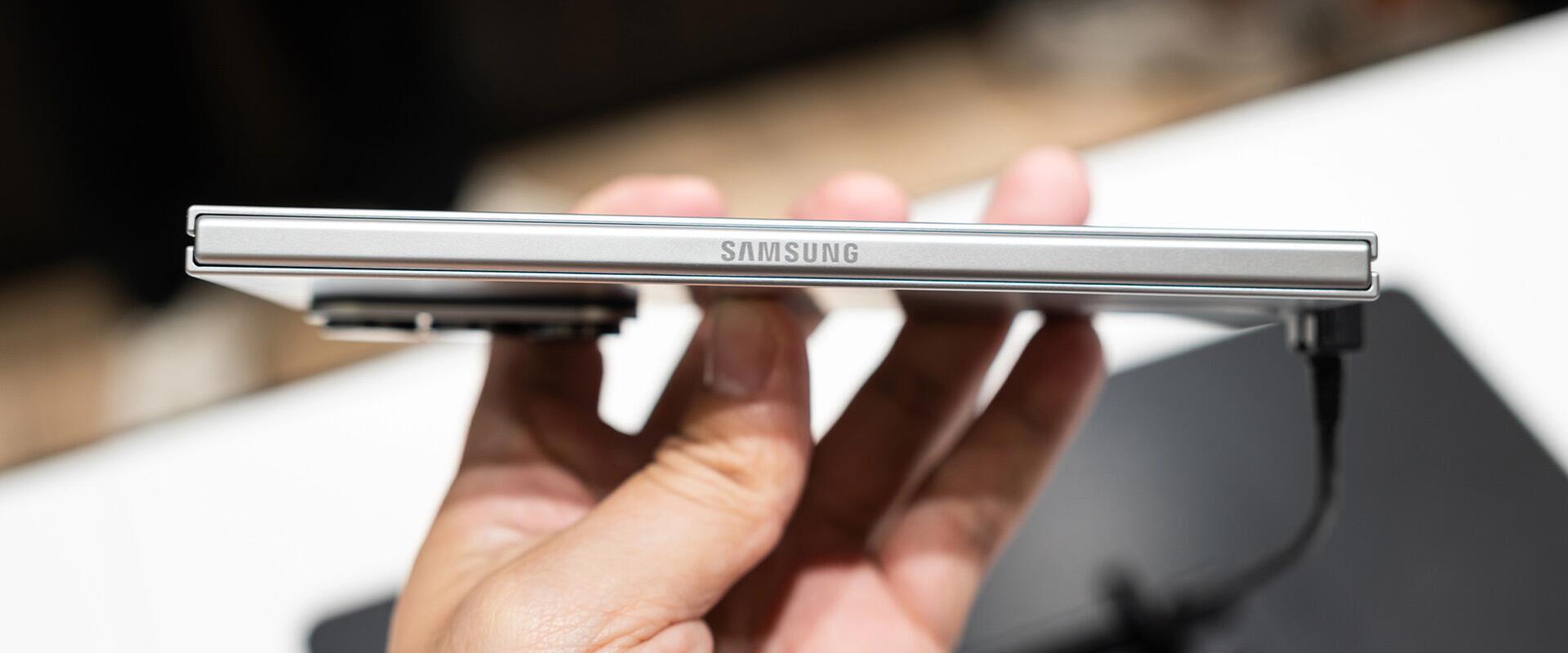 Áldozatokat kell hozzunk azért, ha gyűrődésmentes hajtogatható Samsungokat akarunk
