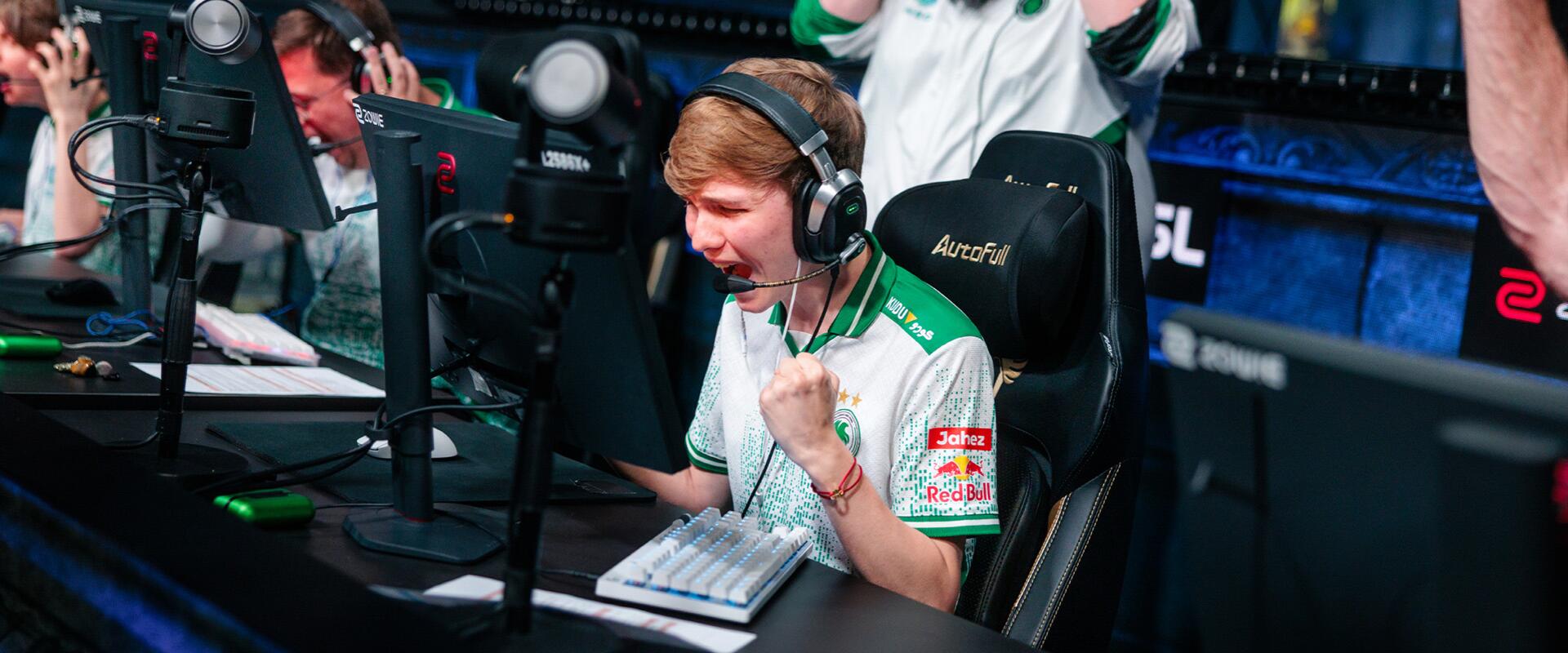 Ki volt a gyorsabb? kennyS, s1mple vagy m0NESY?