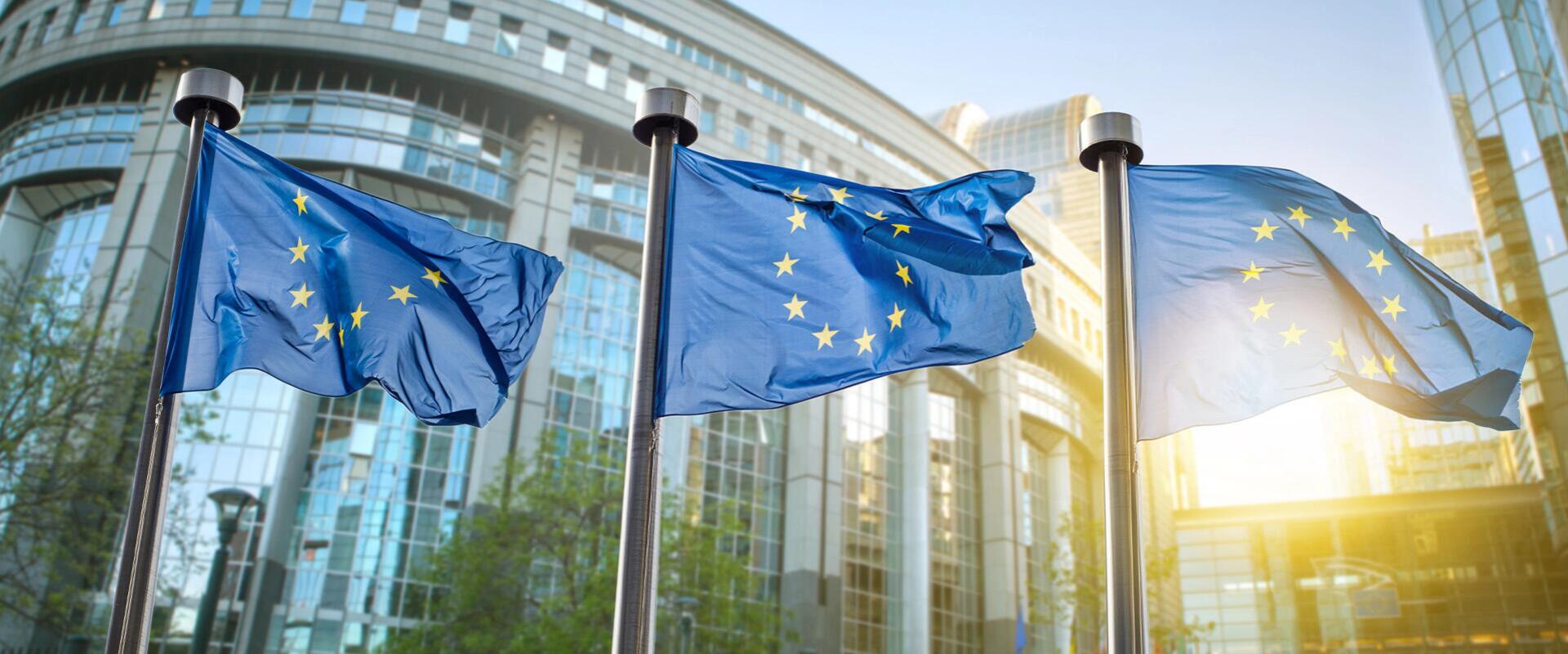 Vízjellel küzd az EU az AI-generált tartalmakkal szemben