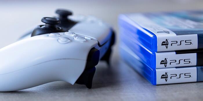 Gaming - Matricákkal provokál a Sony, avagy biztos, hogy búcsút inthetünk a lemezes játékoknak