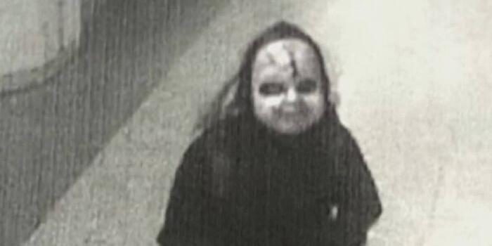 Film és Sorozat - Chucky-maszkban üldözte a járókelőket egy férfi Philadelphiában, keresi a rendőrség