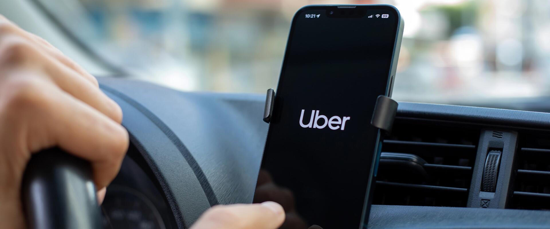 Közel 300 milliárd forintjába kerülhet az Ubernek, ahogyan megvált egyes sofőröktől