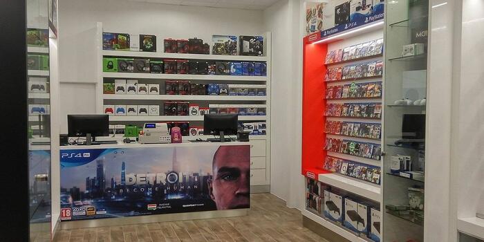 A Konzolvilág újragondolja a gamer boltok jövőjét