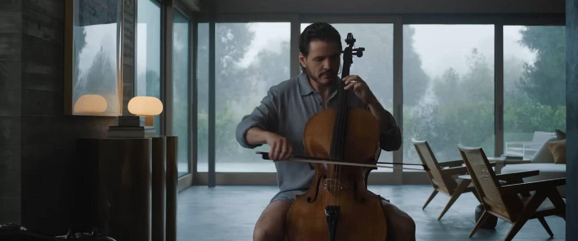 Előzetest kapott a Behemoth!, Pedro Pascal csellója régi emlékeket idéz