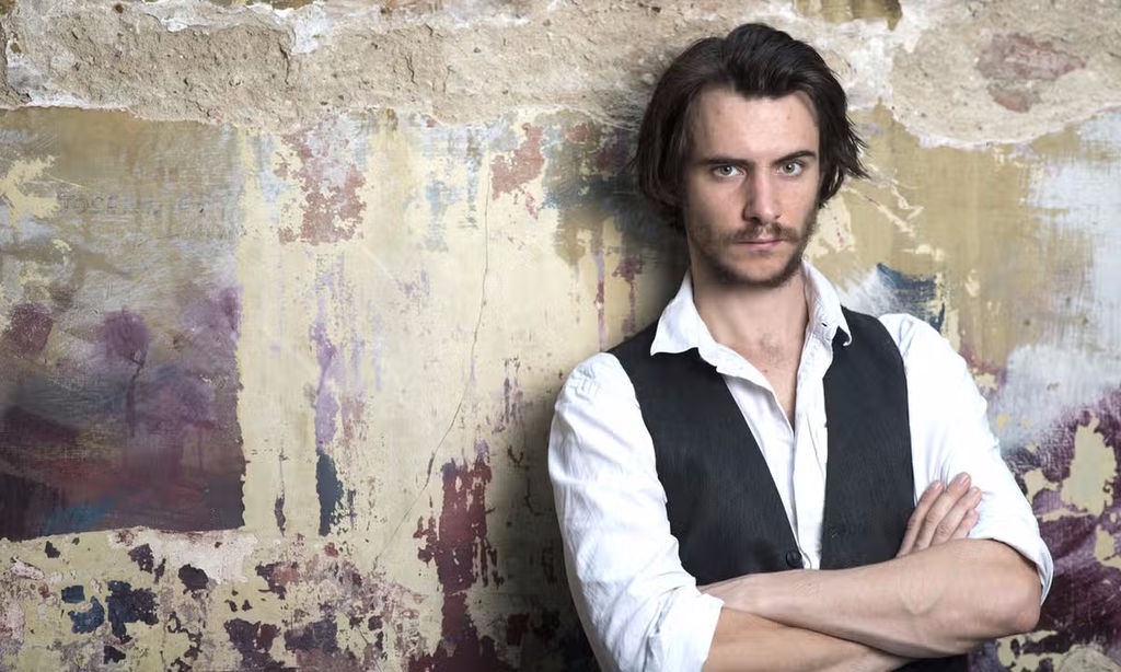 Harry Lloyd