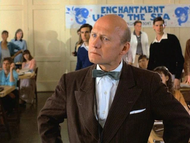 James Tolkan, mint Mr. Strickland