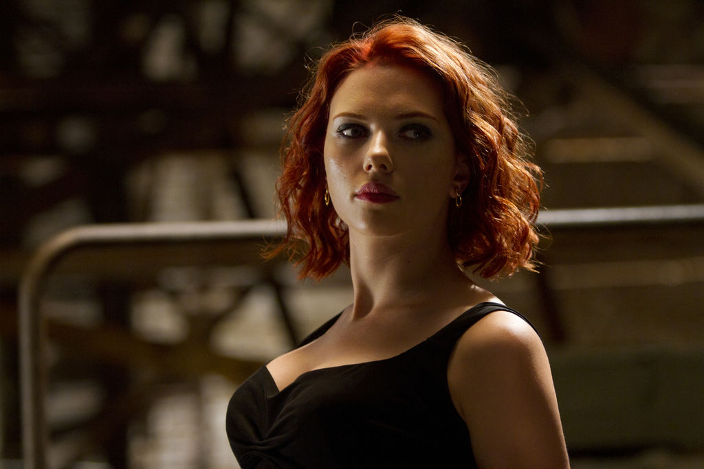 Scarlett Johansson, mint Natasha Romanoff/Fekete Özvegy