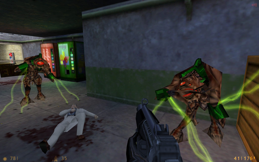 4. Half-Life (1998)