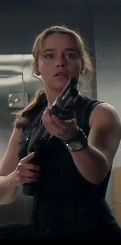 Emilia Clarke – (Sarah Connor) a Terminátor 5-ben