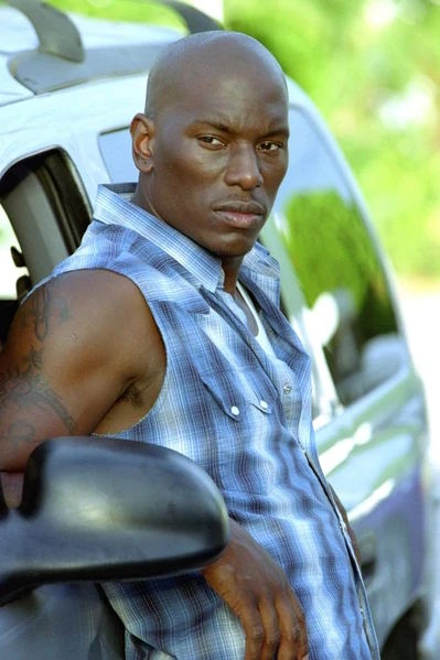  Roman Pearce (Tyrese Gibson) | Első megjelenés: 2 Fast 2 Furious (2003)