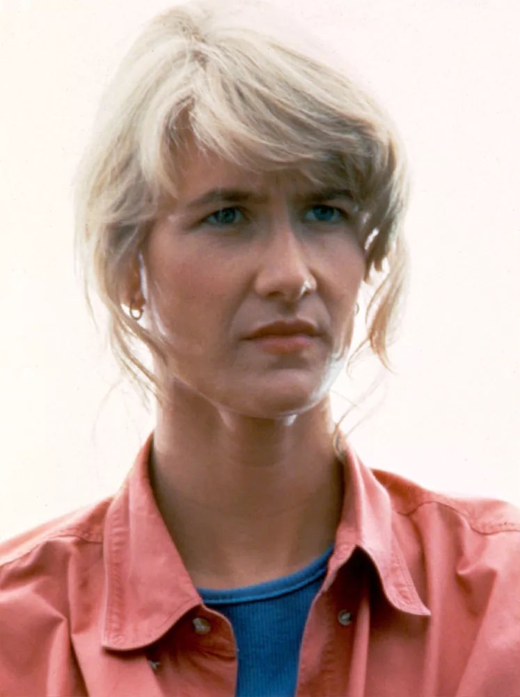 Laura Dern, mint Dr. Ellie Sattler