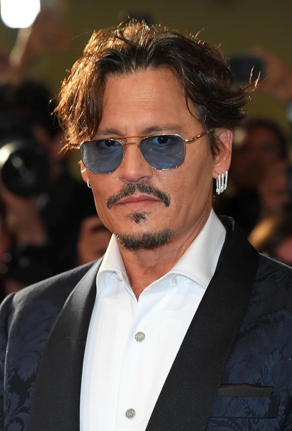 Johnny Depp súlyos lovasbalesetet szenvedett a The Lone Ranger forgatásán, amikor oldalra csúszott a lováról és 25 yardon keresztül húzta maga után.