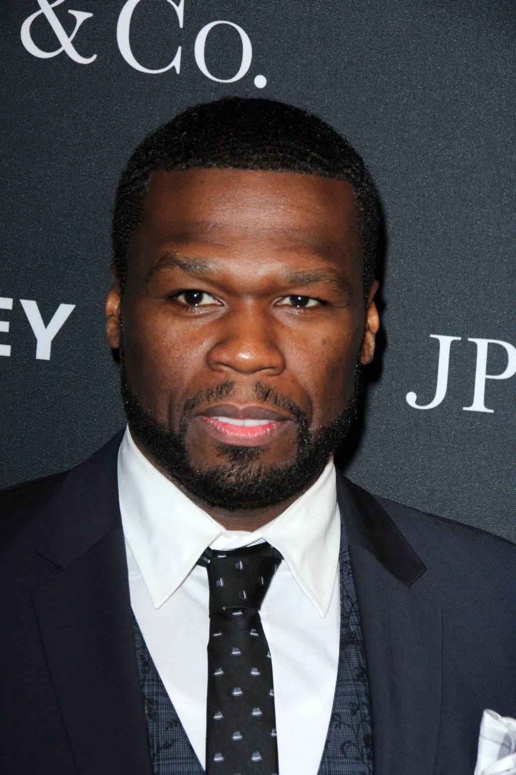 Bár 50 Cent banja már lejárt, 2005-ben Kanada tiltotta ki a saját területéről, méghozzá rendőrségi ügyei és amiatt, mert a fegyverek használatát népszerűsítette zenéiben