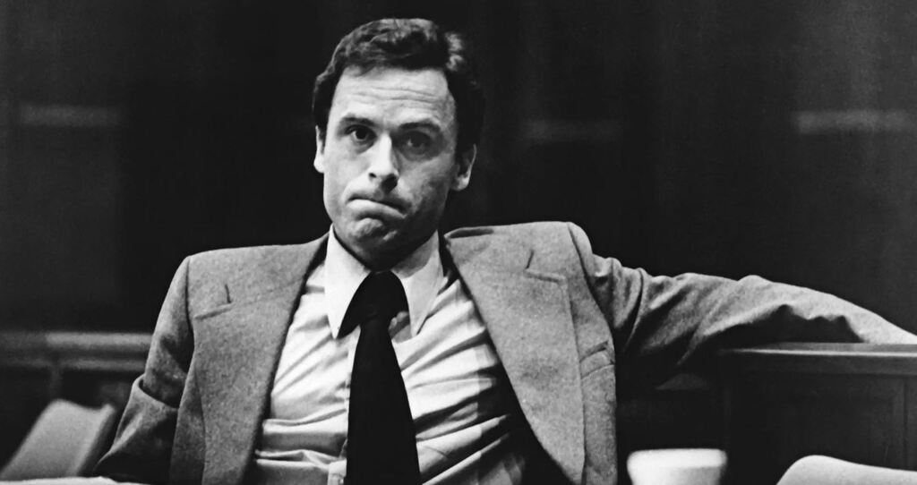Az igazi Ted Bundy végül több mint 30 nő és fiatal lány megölését ismerte be