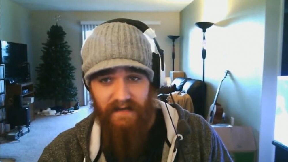 ZilianOP: Bénultnak tettette magát adományokért, majd élő adásban felállt a kerekesszékéből. Tiltás: végleges.