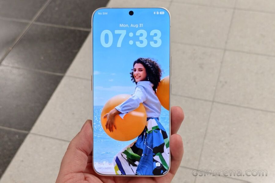 A Tecno k&aacute;vamentes koncepci&oacute; telefonja - forr&aacute;s: GSMArena